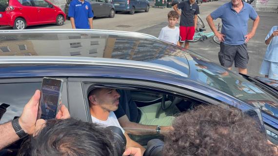 Torino, ecco Giovanni Simeone: il Cholito arrivato pochi minuti fa al Filadelfia