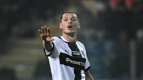 Tegola Parma, Djuric ko a Cagliari dopo mezz'ora: dentro Bonny 