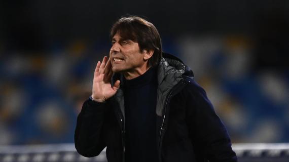 Napoli, Conte torna nella sua Lecce: "Ci sarò legato a vita anche se ora vivo a Torino"