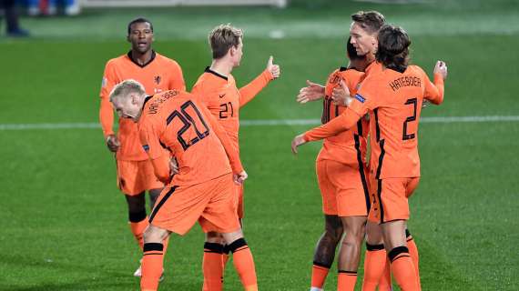 Depay-Dumfries e l'Olanda vince il girone con un turno d'anticipo: Austria battuta 2-0