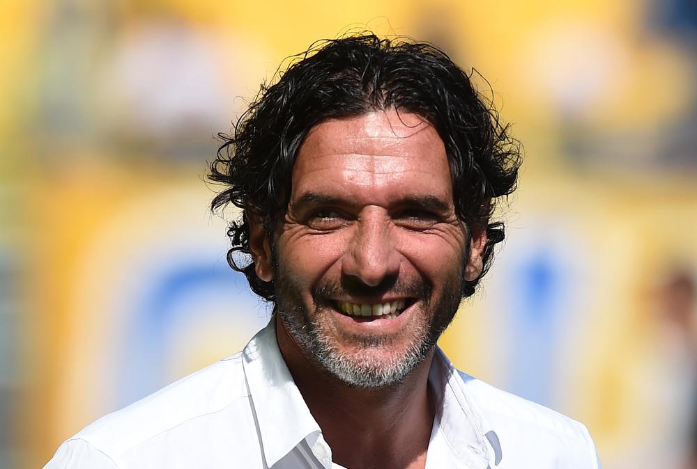 Livorno, A. Lucarelli e le parole del fratello Cristiano: "Se non prendi 3 giocatori rimani a Milano"