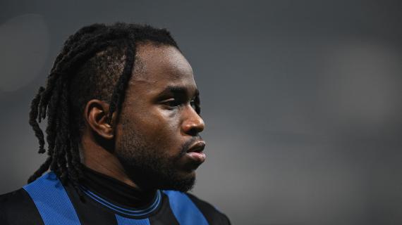 L'Inter rilancia ma l'Atalanta dice no. Corriere della Sera: "Lookman allo scontro"