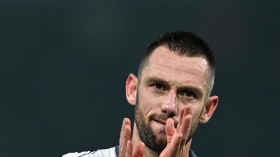 Inter, De Vrij: "Vlahovic tra gli attaccanti migliori. Come si ferma? Lavorando di squadra"