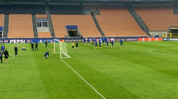 Rifinitura a San Siro per il Barcellona: Lewandowski verso la panchina, le ultime