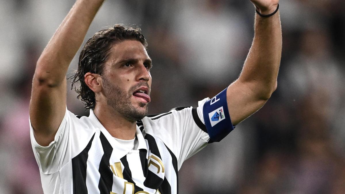 Juventus preoccupata per Locatelli: il capitano si è fatto male al ginocchio destro