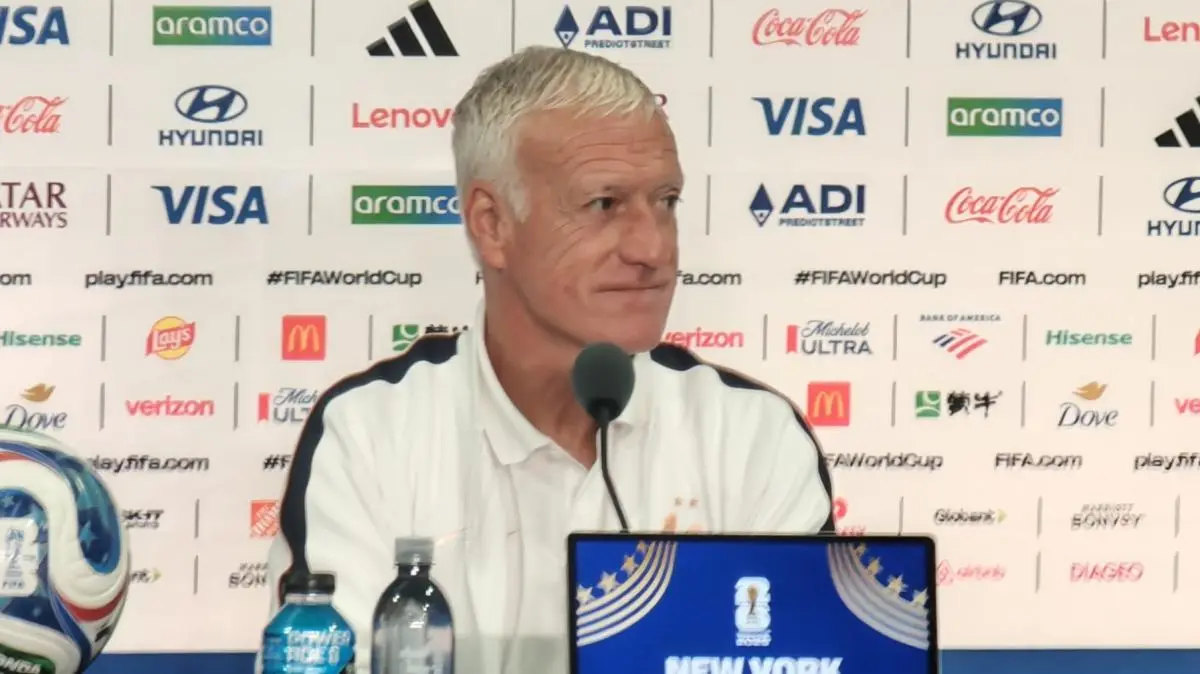 Francia, Deschamps: "Non credo che Mbappé voglia diventare Presidente"