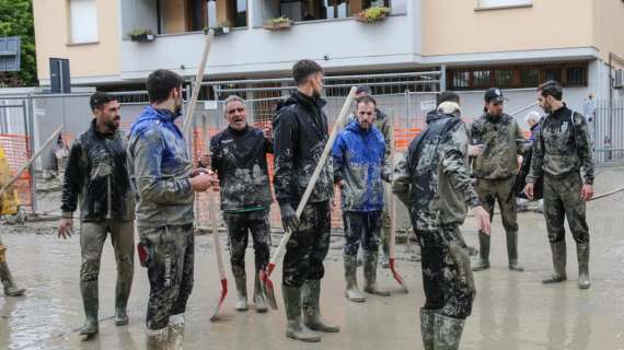 Il Cesena scende... in strada. Squadra e staff a ripulire la città dopo il tremendo alluvione