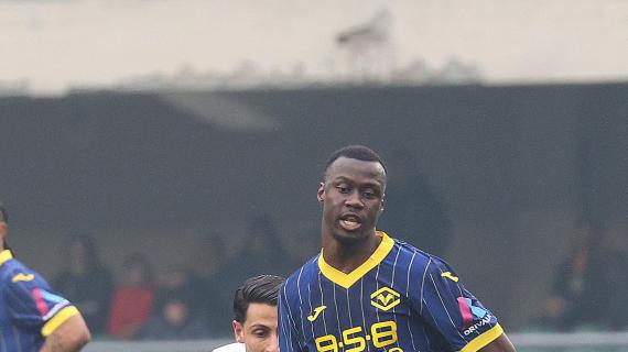 Hellas Verona, Niasse: "Sento la fiducia di Zanetti. Il numero 10? Era libero e mi piaceva"