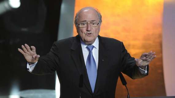 21 dicembre 2015, Blatter e Platini squalificati per otto anni dalla Fifa per corruzione 
