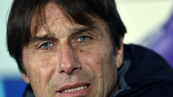 Napoli, Conte: "Juve imbattuta, è un osso duro. Mercato? Se non adesso, a giugno"