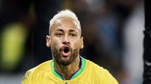 Brasile, Neymar supera Pelé ma dichiara: "Solo un record, non sono migliore di lui"