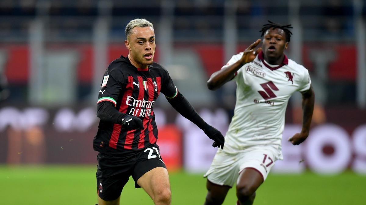 L'ex milanista Dest: "Mi piacerebbe tornare in Serie A, ho un conto aperto con l'Italia"