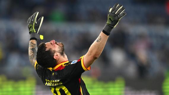 0-0 all'intervallo tra Genoa e Lecce: Falcone super su Carboni