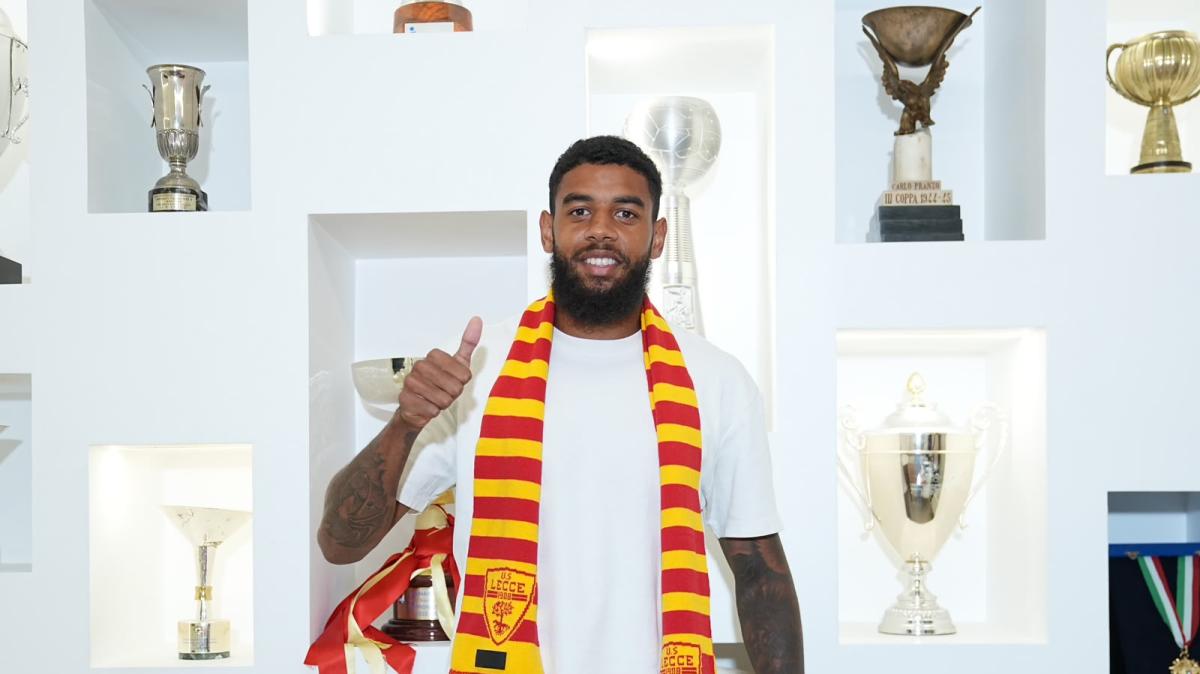 Lecce, ecco Geubbels dal Paris FC. L'attaccante francese ha firmato fino al 2030
