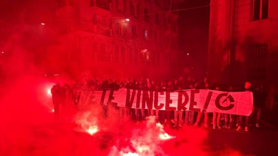 Spezia, i tifosi caricano la squadra prima della Cremonese: "Dovete vincere"