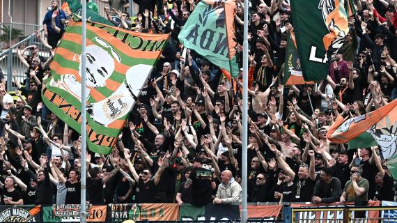 La Fiorentina affonda 2-1 a Venezia. Di Francesco è fuori dalla zona retrocessione