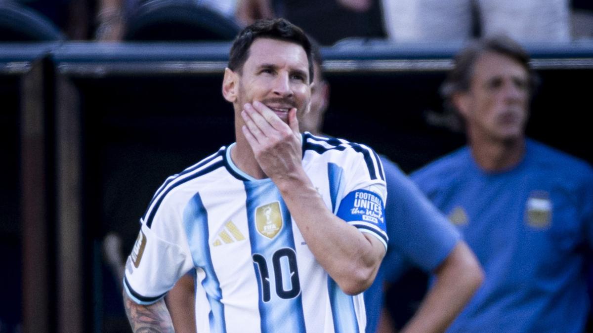 Messi, CR7, Modric e non solo: quali giocatori non vedremo al Mondiale 2030