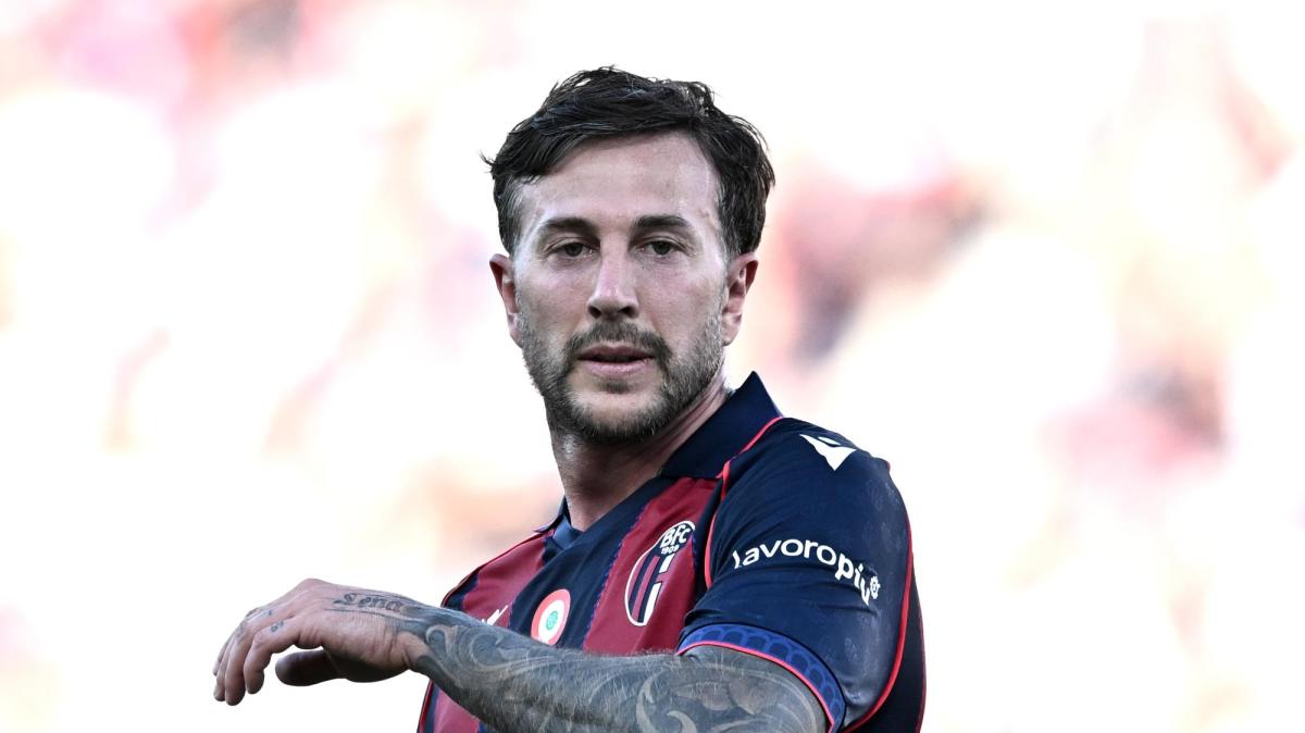Bologna, le indicazioni di Bernardeschi: "Il Mister mi prova mezz'ala, mi piace come lavora"