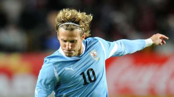 TMW - Forlan su Cristiano Ronaldo: "Ci ha messo 30' a zittire una settimana di insulse critiche"