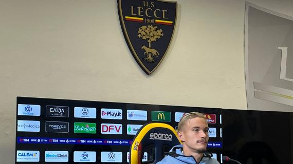 LIVE TMW - Lecce, Almqvist: "C'è un bel gruppo. D'Aversa è molto chiaro"