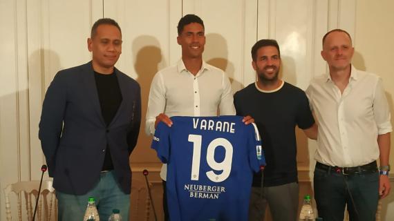 Dalla Francia: troppi infortuni, ora Varane medita l'addio al Como e al calcio