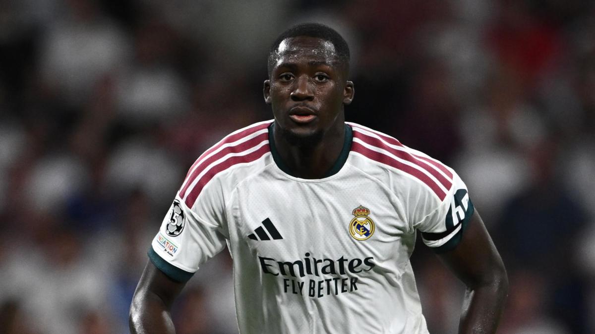 Real Madrid, la coppia funziona. Huijsen esalta Konaté: "È una bestia, ci capiamo bene"
