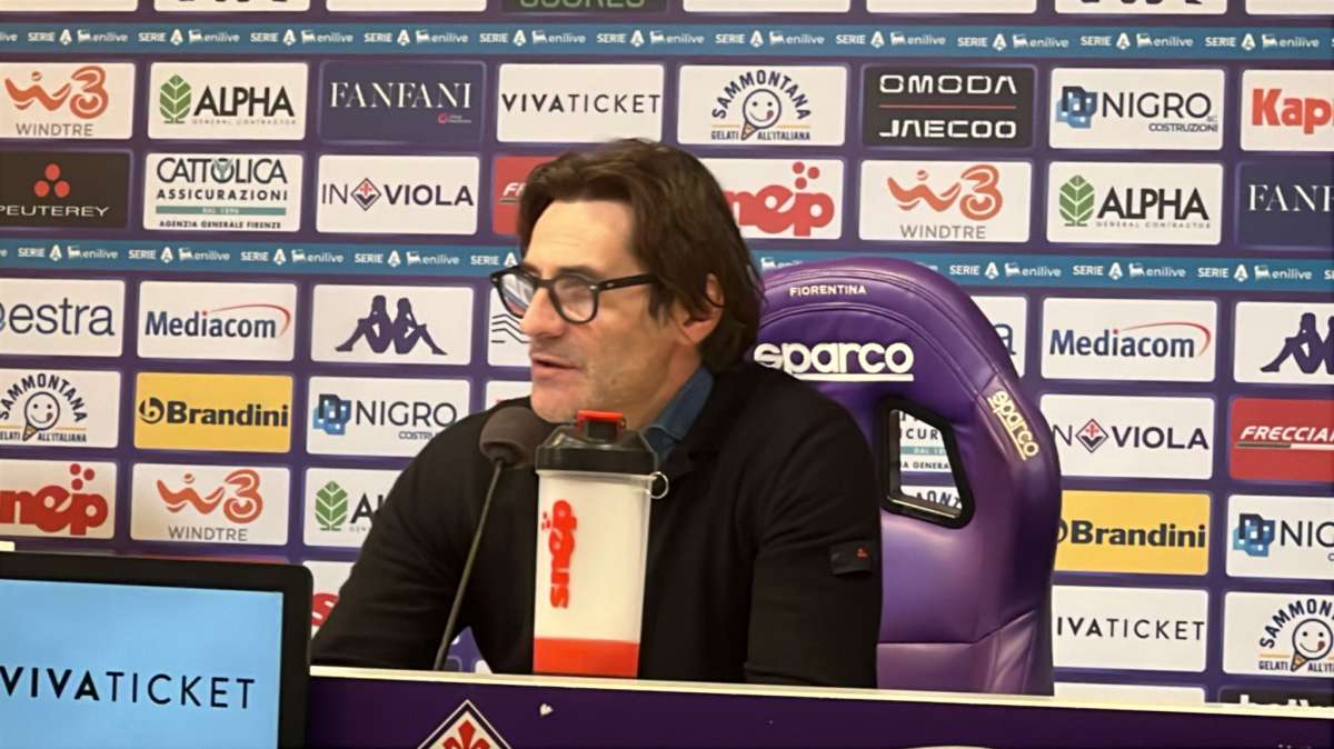 Fiorentina, Vanoli: "Dal mercato qualcosa dovrà cambiare. Basta buttare me**a su Kean"