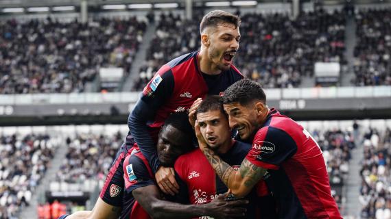 Il Cagliari stende il Venezia e festeggia la salvezza