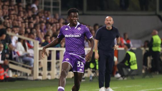 Il rinnovo e l'infortunio: Kayode ancora non si allena in gruppo con la Fiorentina