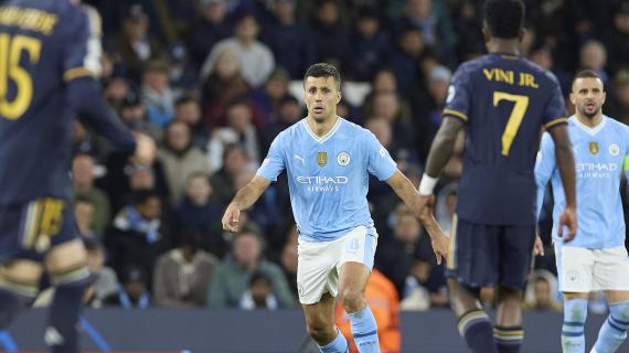 I tifosi del City ricordano all'Inter la finale di Istanbul: "Possiamo parlare di Rodri?"