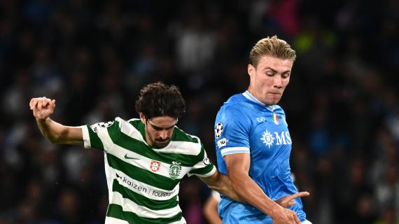 Il Napoli passa in contropiede con lo Sporting: De Bruyne rifinisce, Hojlund fa l'1-0