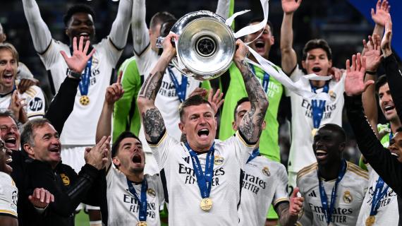 Kroos sorprende sul suo futuro: "Non escluderei di tornare al Real in un altro ruolo"