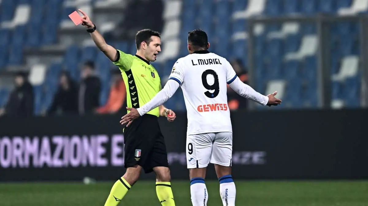 Muriel espulso, la ricostruzione di Dazn. Il colombiano all'arbitro: "Sei scarso"