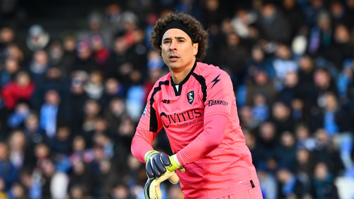 Ochoa, addio al calcio dopo il Mondiale: "Arriva il tempo in cui capisci di aver dato tutto"
