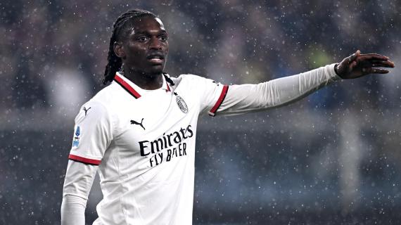 A Marassi si accende Leao e il Milan la ribalta in 2 minuti: gol del portoghese e autorete di Frendrup