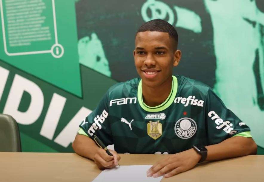 Sedici anni, una clausola da 54 milioni e otto top club europei al seguito: ecco chi è Estevao