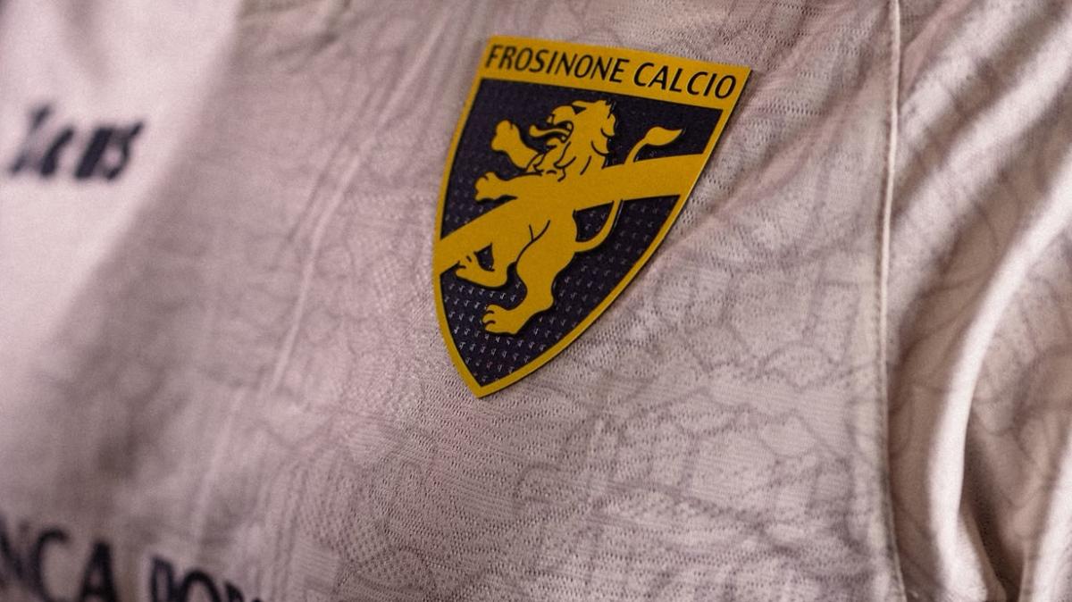 Fayed approda al Frosinone: "Ho fame di vittorie e voglio ottenere qualcosa con questa maglia"
