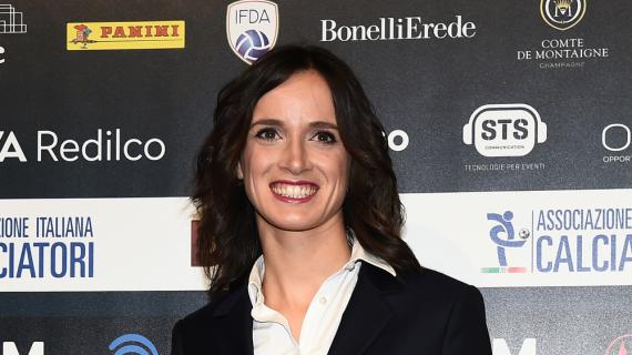 Italia, Gravina premia Bonansea, Girelli e Linari per le 100 presenze in maglia azzurra