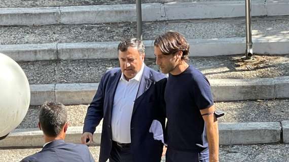 FOTO - Barone incontra l'agente di Orsolini a margine della gara della Fiorentina Primavera