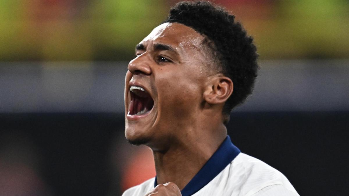 L'Aston Villa sogna, Watkins innamorato dello stratega Emery: "Un genio tattico"