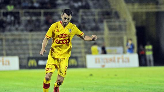 UFFICIALE: Bari, il difensore Celiento rinnova fino al 2026 e passa in prestito alla Casertana
