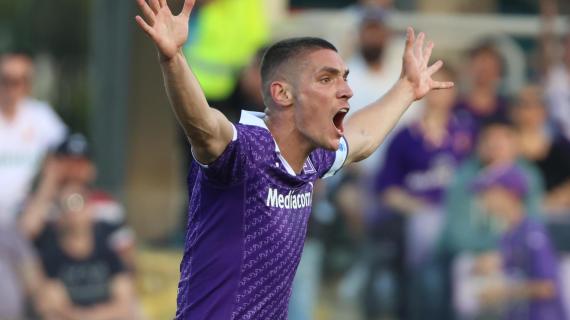 Fiorentina, idee chiare su Milenkovic: il difensore non si muoverà salvo maxi-offerte