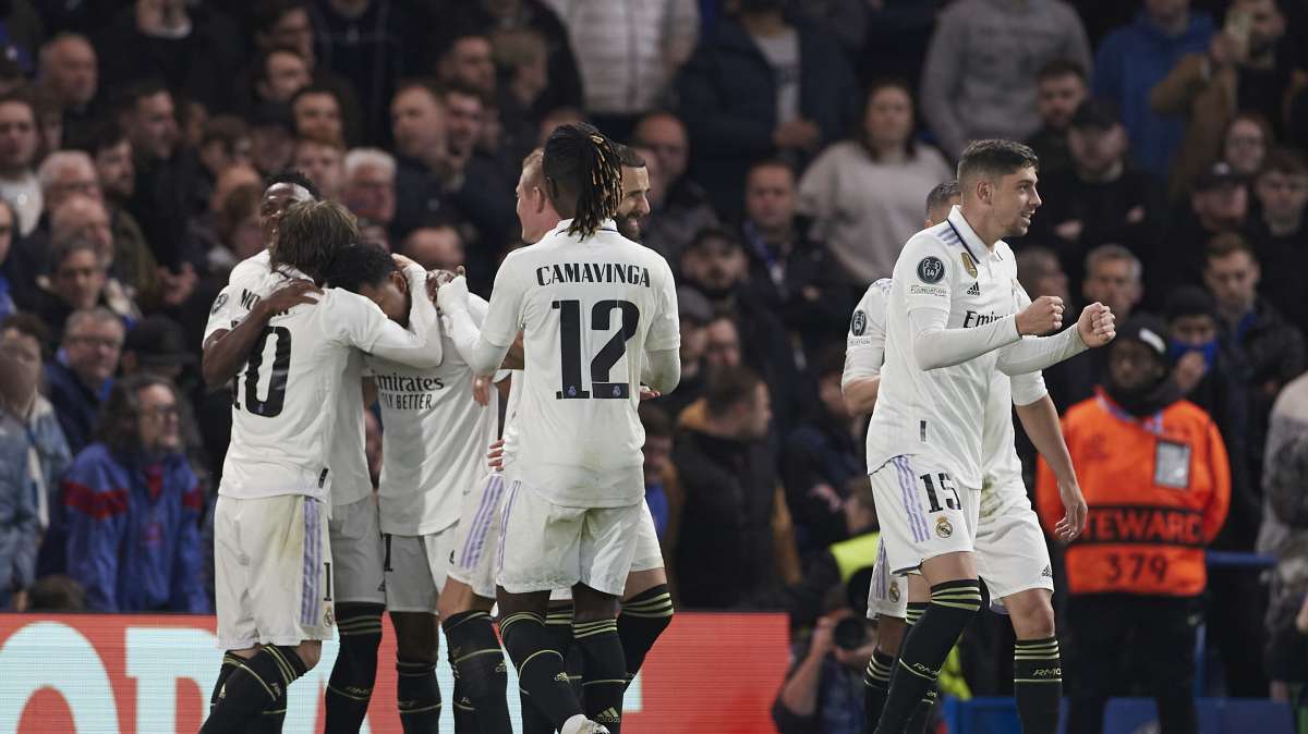 Camiseta entrenamiento real madrid champions