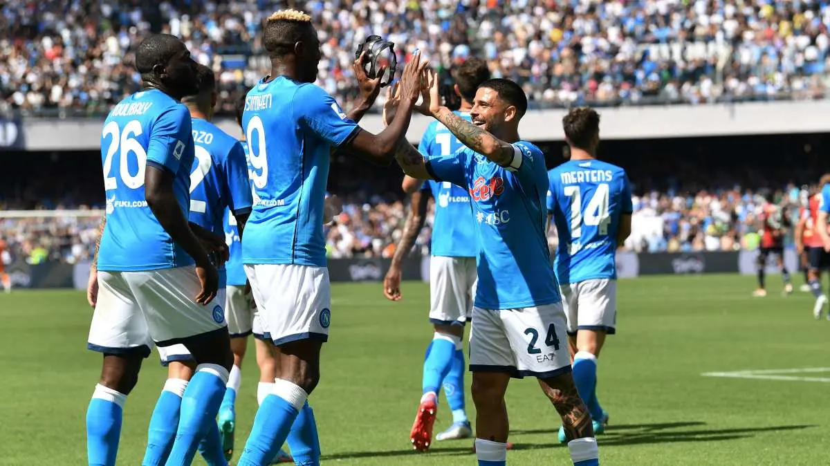 Il Napoli chiude in bellezza: tris allo Spezia al Picco, ma festa rovinata dagli scontri sugli spalti