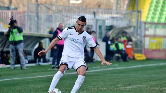 Altro acquisto per il Livorno, preso il terzino destro Mario Noce