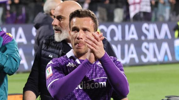 Arthur regala almeno la Conference alla Fiorentina: 3-2 a Cagliari nell'ultima di Ranieri