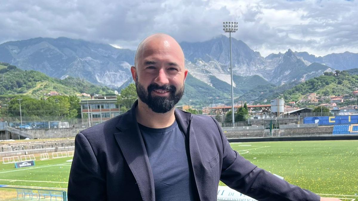 Il primo sgarbo di Massara alla Roma ha un nome e un cognome: Zeki Celik. Del neo CFO bianconero la mossa decisiva, dal sapore di vendetta. Primi 18 giorni di mercato inimmaginabili: la Serie A sta cambiando