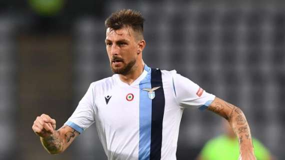Tre sconfitte consecutive per la Lazio, la scossa social di Acerbi: "Restiamo concentrati"