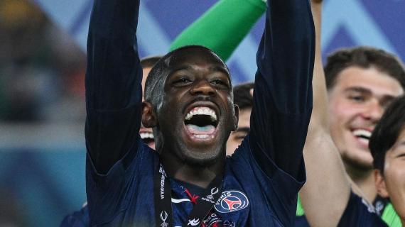 Il Pallone d'Oro è suo, Dembelé spiazza: "Giornata del tutto normale fino alla cerimonia"