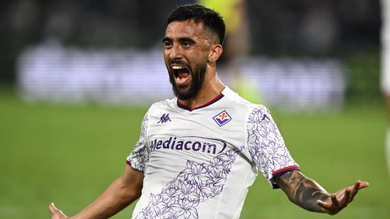 La Fiorentina torna in vantaggio, Nico Gonzalez non sbaglia dal dischetto: 2-1 col Bologna